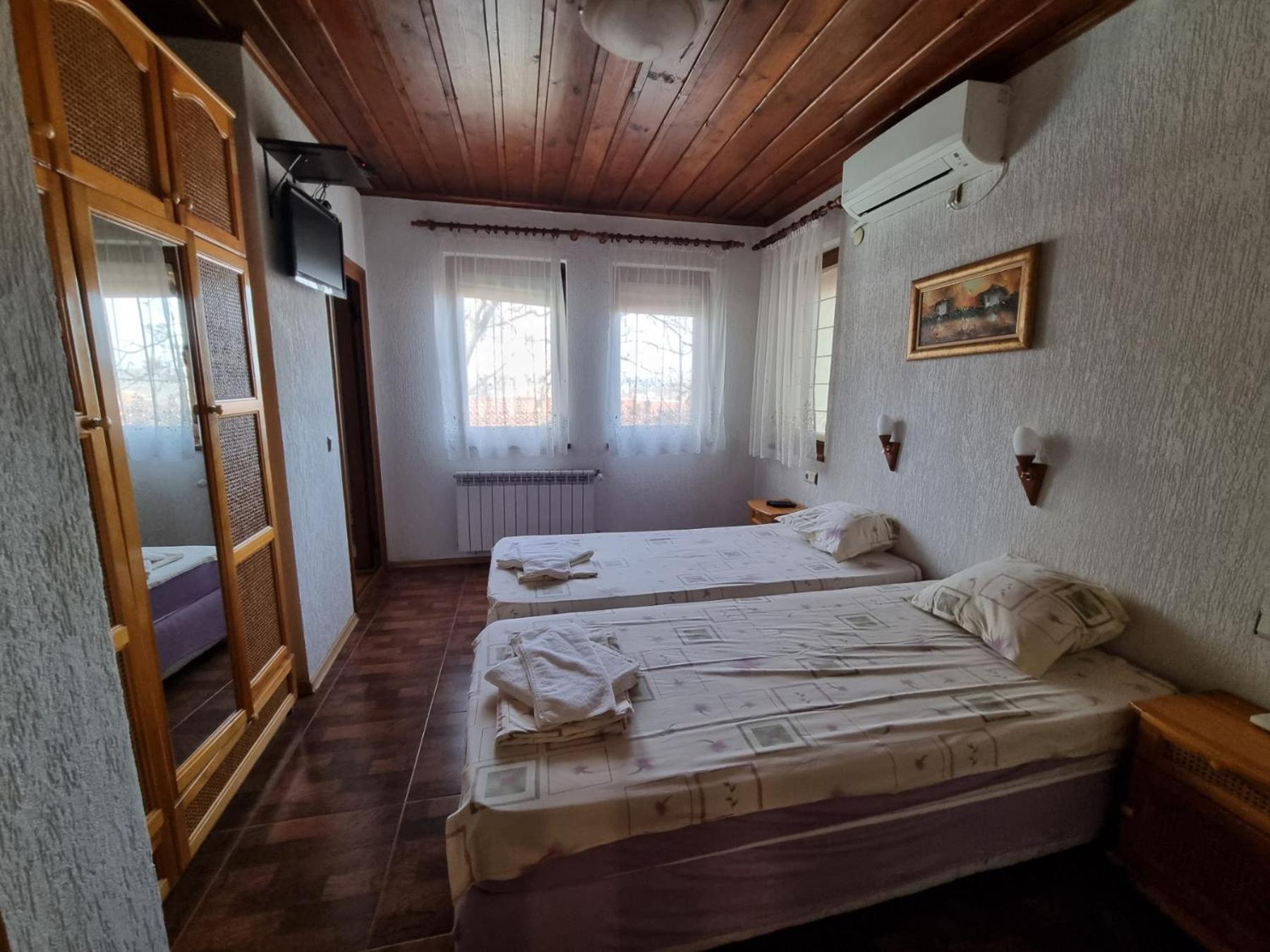 Къща За Гости Билдникс Malko Tŭrnovo Εξωτερικό φωτογραφία